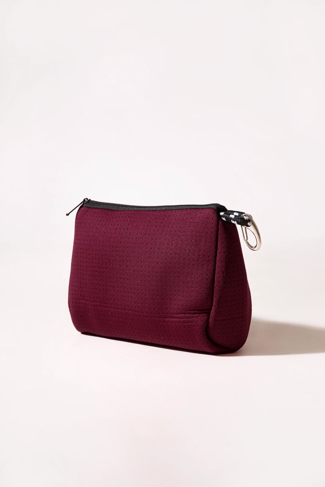 ESSENTIAL POUCH BURGUNDY