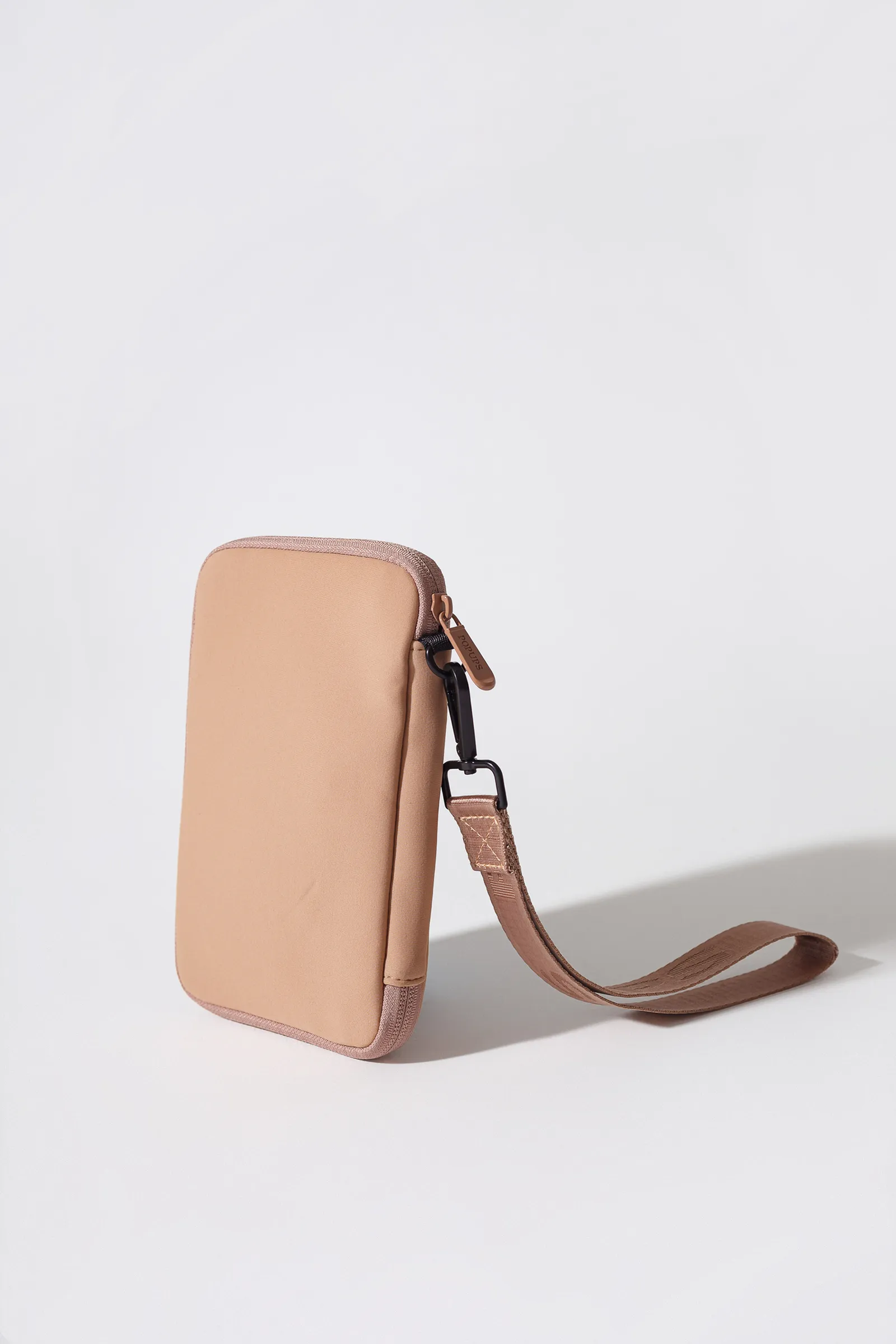 Passport wallet - Tan